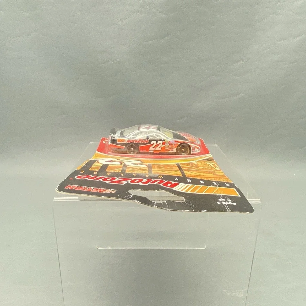2006‎ Kenny Wallace #22 Auto Zone Promo NASCAR Action 1/64 Scale Diecast